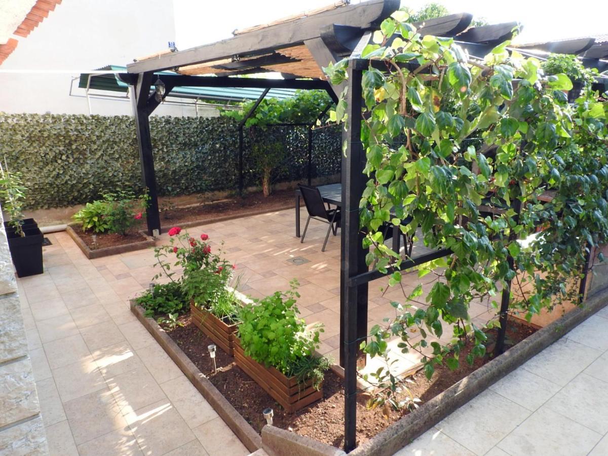 Apartment Lu, Stinjan - PUY מראה חיצוני תמונה